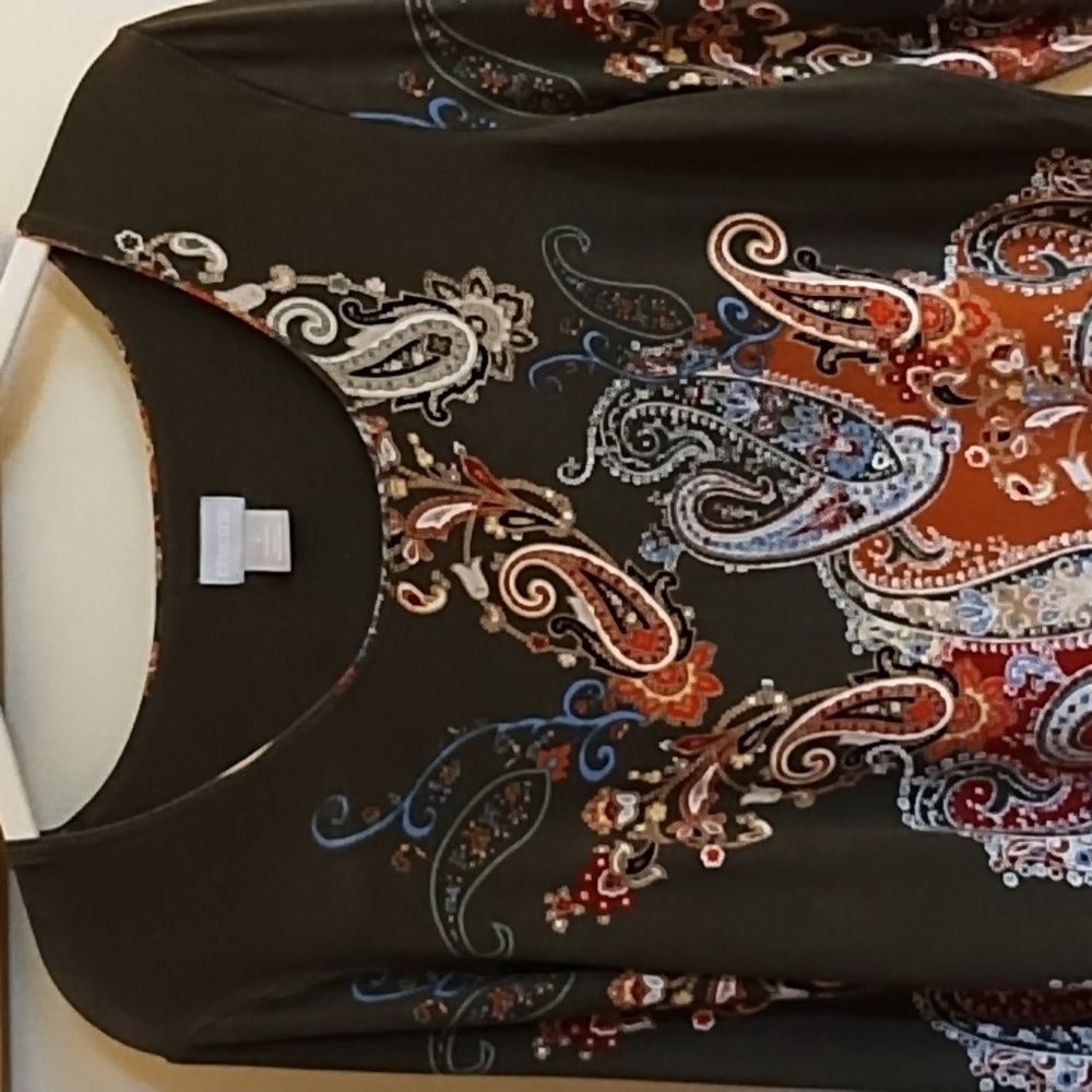 CHICO'S UNIQUE & ATTRACTIVE TOP, SOFT & STRETCHY, RAYON & SPANDEX. SZ 1 (MEDIUM) - Picture 2 of 9